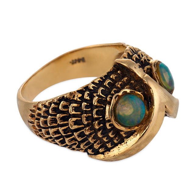 Mid Century Opal 14k Yellow Gold Owl Ring, Size 6.25 For Sale - Image 4 of 6