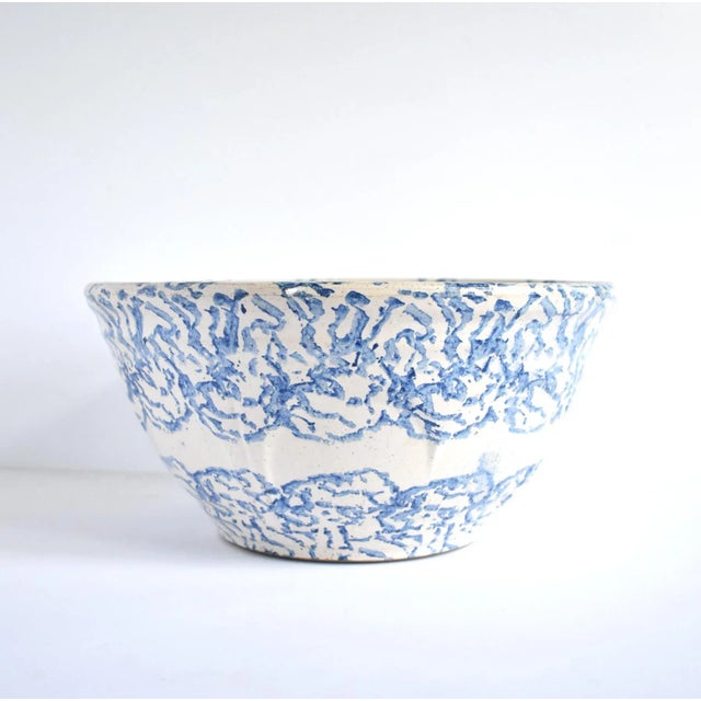 American Antique Large 19th-Century Blue and White Spongeware Bowl For Sale - Image 3 of 10