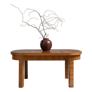 1920s Austrian Amber Top Quality Art Deco Extending Dining Table For Sale
