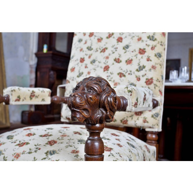 Oak Armchairs with Lion Carvings, 1880, Set of 2 For Sale - Image 4 of 7