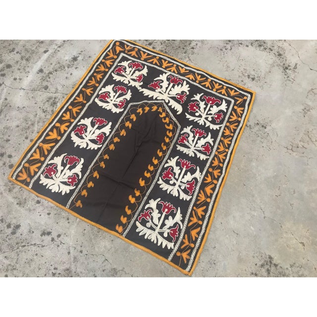 1970s Traditional Tablecloth / Vintage Suzani Tapestry - 3'9" x 3'5" For Sale - Image 5 of 8