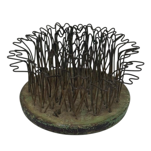 Vintage Blue Ribbon Flower Holder Company Green Metal Hairpin Flower Frog No. 5 For Sale - Image 11 of 11