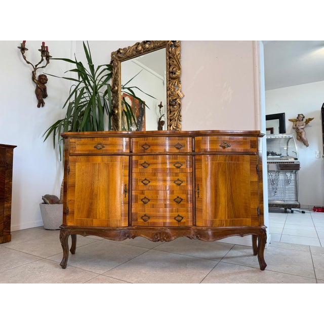 Beautiful Elegant Sideboard/Chest of Drawers Dimensions: Height x Width x Depth 94 x 157 x 42 cm. Elegant sideboard in the...