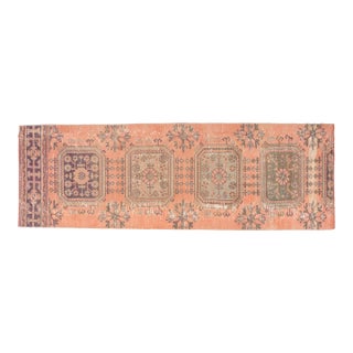 Mid 20th Century Soft Salmon & Olive Green Medallion Rug For Sale