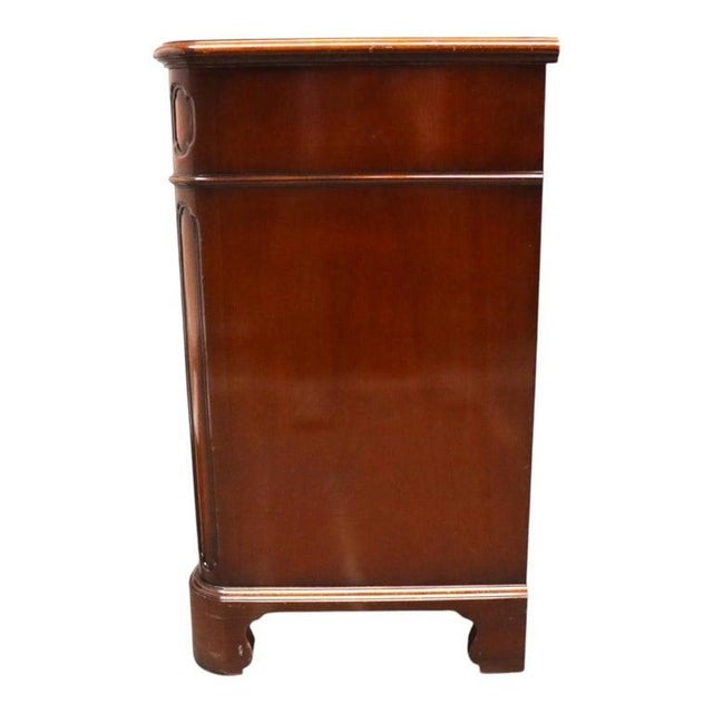 English John Widdicomb Regency Style 8-Drawer Sideboard & Mirror C1950 For Sale - Image 11 of 13