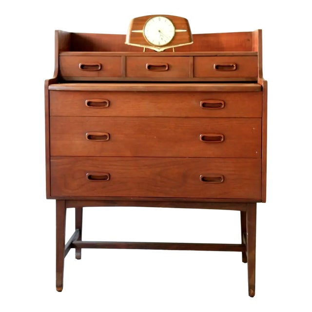 Mid-Century Curvy Dressing Table in Teak with Pull Out Mirror For Sale