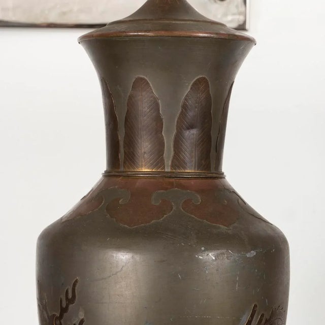 Mid-Century Modern Single Chinoiserie Style Table Lamp For Sale - Image 3 of 8