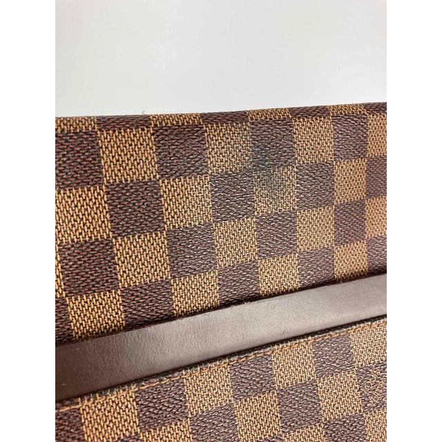 Contemporary Louis Vuitton Damier Ebene Dorsoduro Messenger Bag For Sale - Image 3 of 11