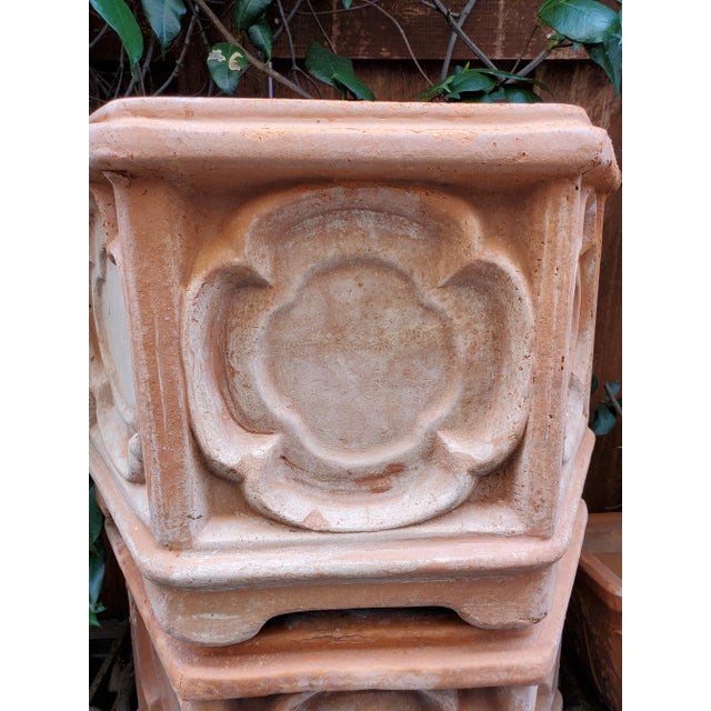 Vintage Hexagon Quatrefoil Motif Gothic Style Garden Planters Flower Pots in Terracotta Set of 3 For Sale - Image 12 of 13