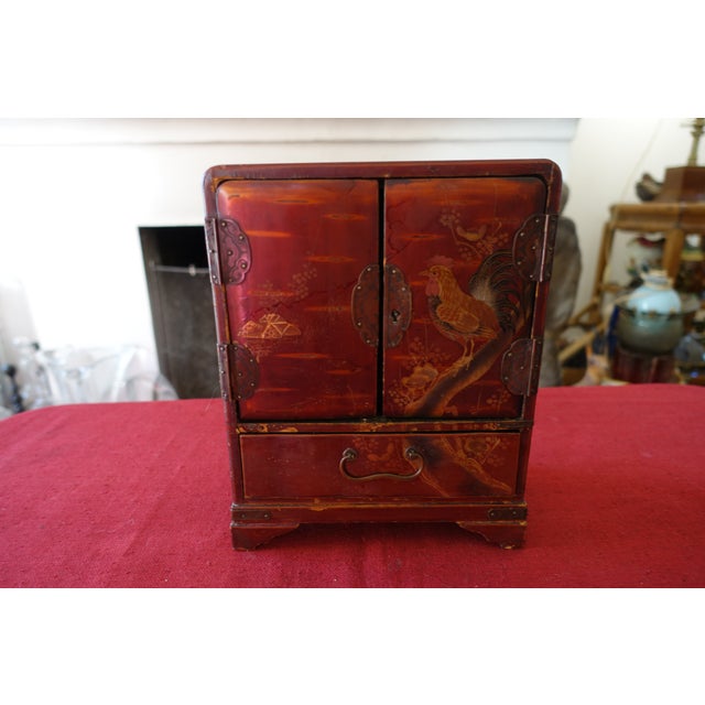 Red Japanese Jewelry Box in Wood For Sale - Image 8 of 8