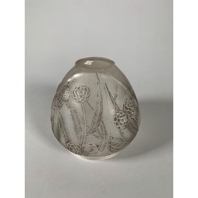 Early 20th Century René Lalique (1860-1945) Vase "medlars", Circa 1930 For Sale - Image 5 of 11