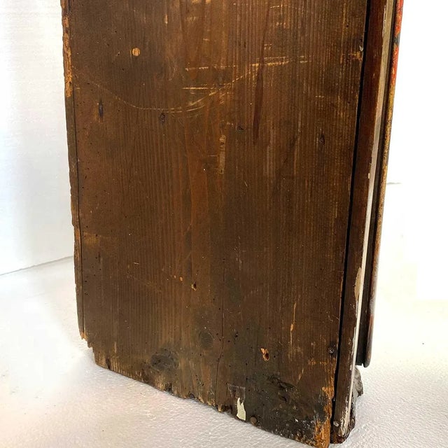 18th Century English Georgian Painted Pine Bowfront Hanging Corner Cabinet For Sale - Image 17 of 18