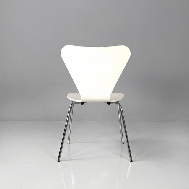 Italian Modern White Lacquered Curved Chairs, 1970s, Set of 6 For Sale - Image 6 of 18