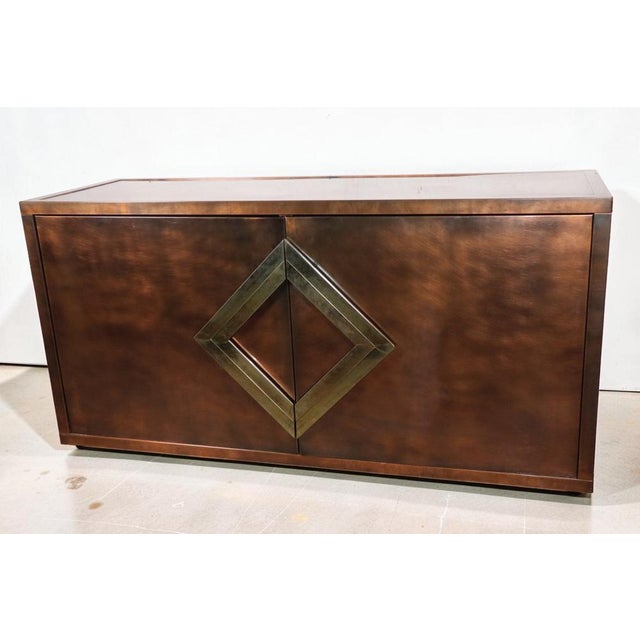 Mid-Century Modern Minimalist Sideboard in Patinated Bronze Metal, 1970s For Sale - Image 3 of 18