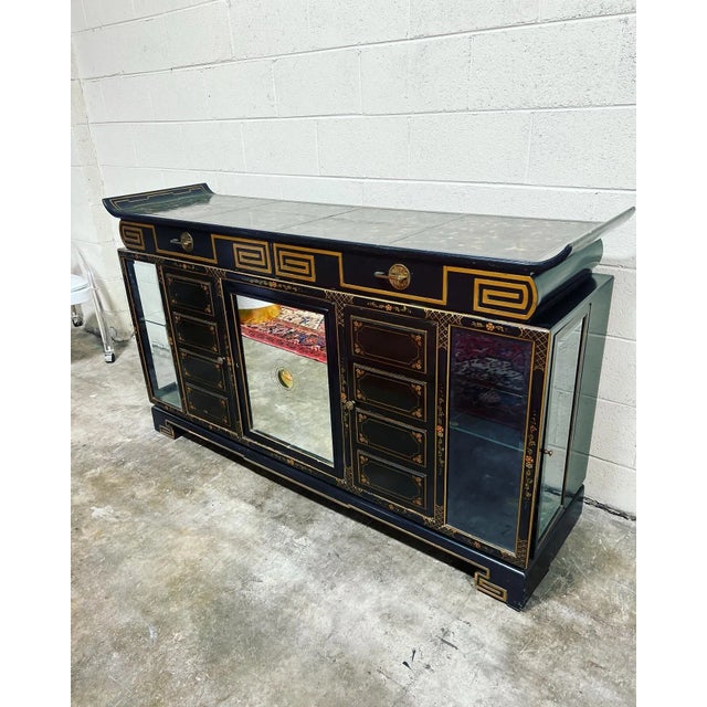 This is such a chic Chinoiserie piece! Amazing detail with unusal mottled surface, gold leaf accents, Greek key detail and...