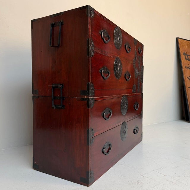 Black Japanese Kasane Isho-Dansu Kimono Storage Chest, 1910s For Sale - Image 8 of 17