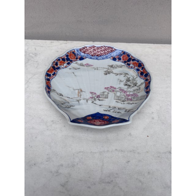 19th Century Japonese Imari Plate ,shell shape. 7.5 inches diameter.