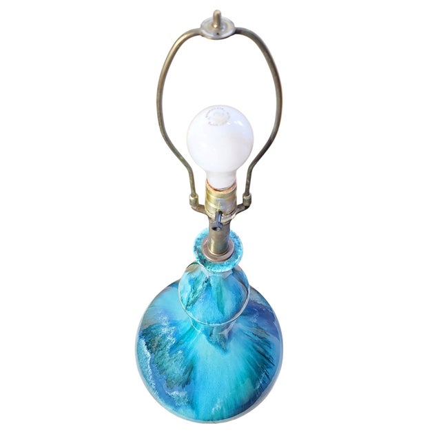 Mid Century Modern Large Double Gourd Ceramic Table Lamp With Shade For Sale - Image 4 of 7