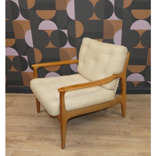 Mid-Century Modern Easy Armchair in Off-White Upholstery and Light Wood, 1960s For Sale - Image 13 of 13