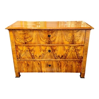 19th C. German Biedermeier Walnut Commode For Sale