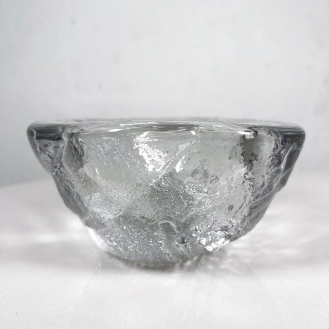 Mid-Century Modern 1960s Modern Heavy Art Glass Bowl Thick Rim Textured Ice Block For Sale - Image 3 of 11