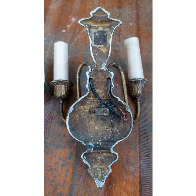 20th Century American Pair of Brass Wall Sconces in Georgian Adams Revival Style For Sale - Image 16 of 17