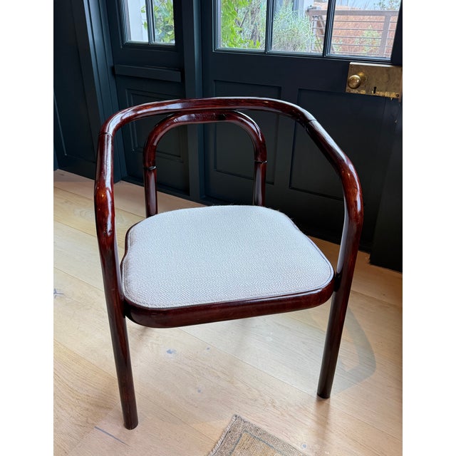 For more than 180 years, Thonet has produced elegant and durable chairs, that wholly blur the lines between art and...