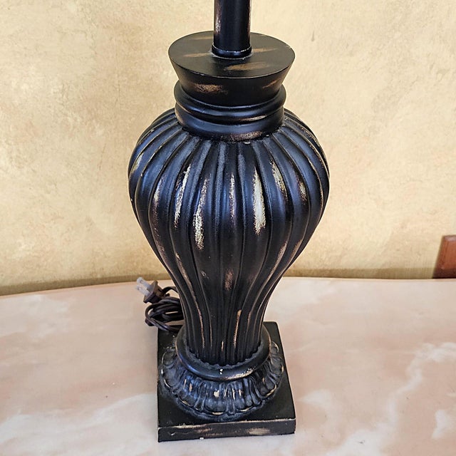 Metal Vintage Traditional Fluted Urn Table Lamp in Antique-Style Carved Wood Look For Sale - Image 7 of 18