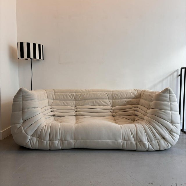 Beige Medium Togo Sofa by Michel Ducaroy for Ligne Roset, 2000s For Sale - Image 8 of 8