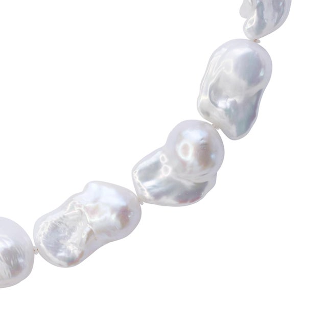 2020s Extra Large White Baroque Pearl Necklace For Sale - Image 5 of 13