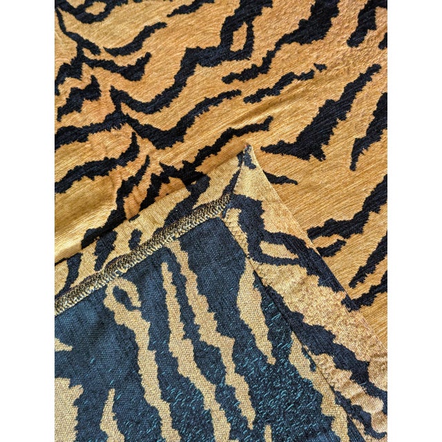 Burnt Umber Vintage 1990s Lee Jofa Tiger Woven Jacquard Throw 50"x123" Designer Fabric For Sale - Image 8 of 10