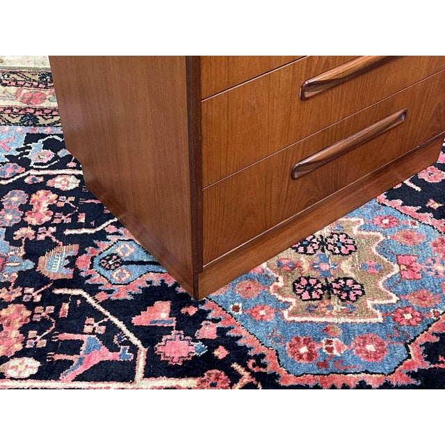 English Style Teak Chest of Drawers from G-Plan, 1980s For Sale - Image 16 of 17