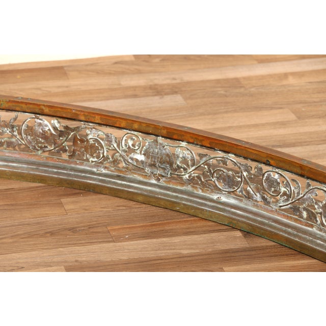Antique 19th Century French Bronze Fireplace Fender | Ornate Victorian Hearth Guard With Scrollwork & Balustrade For Sale - Image 12 of 18