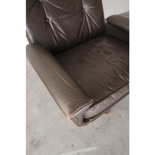 Brown Mid Century Danish Brown Leather & Rosewood Swivel Lounge Chair For Sale - Image 8 of 11