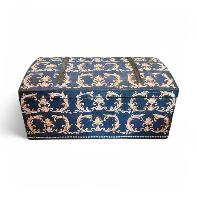 Florentine Painted Trunk, 1890s For Sale - Image 10 of 10
