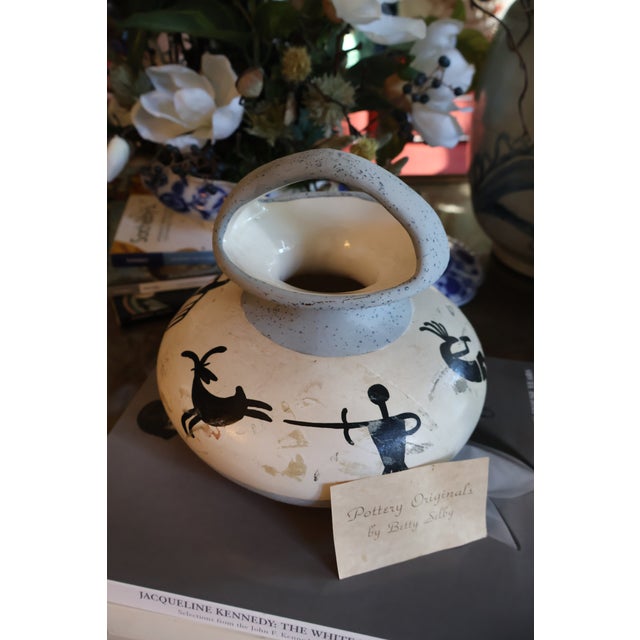 Signed Betty Selby Figural Vase & Japanese Tokoname Ring-Form Sake Vessel — Set of 2 For Sale - Image 14 of 18