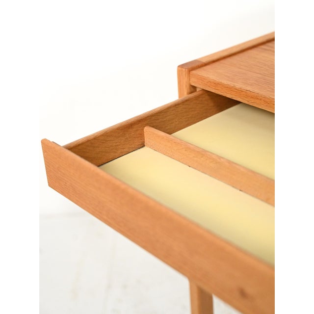 Vintage Scandinavian Oak Bedside Table, 1960s For Sale - Image 4 of 9