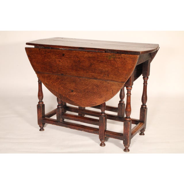 English Antique William and Mary Style Oak Gateleg Table For Sale - Image 3 of 10