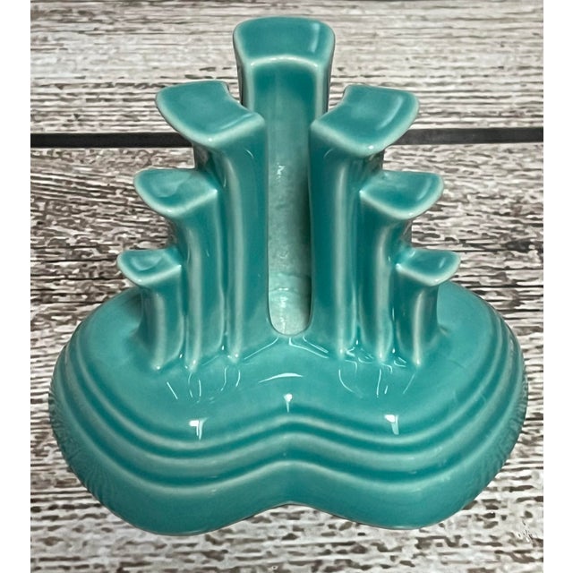 Mid-Century Modern Fiesta Homer Laughlin Turquoise F-107 Pair Pyramid Candlesticks, VTG in Orig Box, Rare For Sale - Image 3 of 7