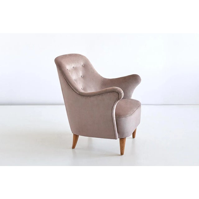 1930s Swedish Taupe Velvet and Elm Armchair by Elsa Gullberg, 1930s For Sale - Image 5 of 12