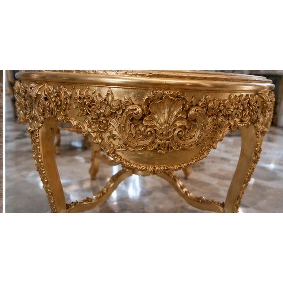 1980s Italian Artisan Baroque Gold Beech Floral Center Table For Sale - Image 4 of 18