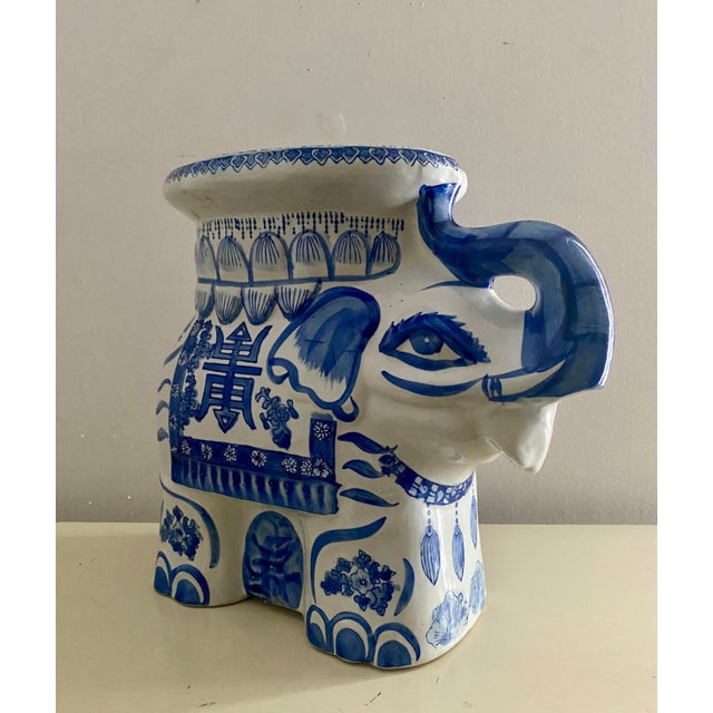 Vintage Ceramic Chinoiserie Blue & White Elephant Plant Stand or Garden Stool For Sale In Nashville - Image 6 of 12