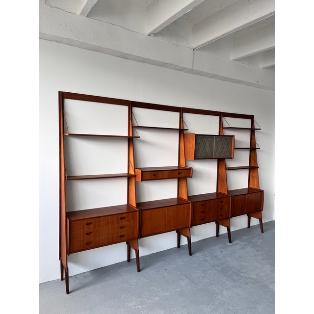 Modular shelving unit from the 1960s. Made in Norway by Einar Raknes & Sonner mobelfabrikk. Preserved in original...