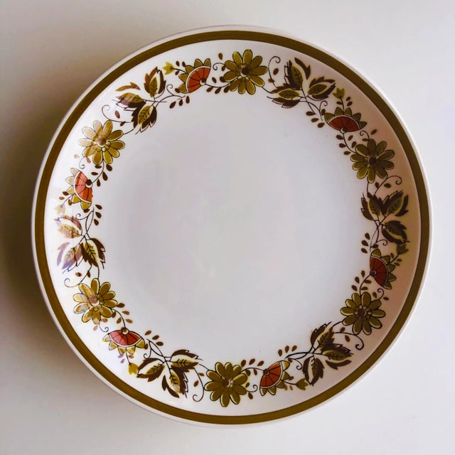 Vintage stoneware with floral design set of 5 dinner plates 10.5"D , Makers mark reads " Mikasa Cera Stone Eastwood Japan"...