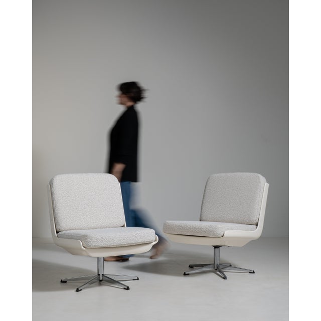 Pair of Variopur Space Age Upholstered Swivel Chairs, Antique, Germany, Circa 1970 For Sale - Image 14 of 14