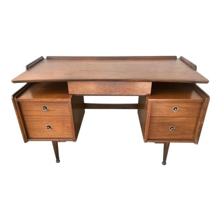 Mainline by Hooker Mid Century Walnut Double Pedestal Floating Top Desk For Sale