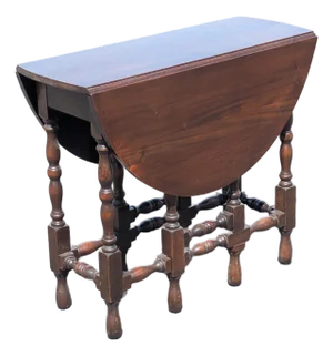 Early 20th Century English Mahogany William and Mary Style Gateleg Drop-Leaf Table With Turned Legs