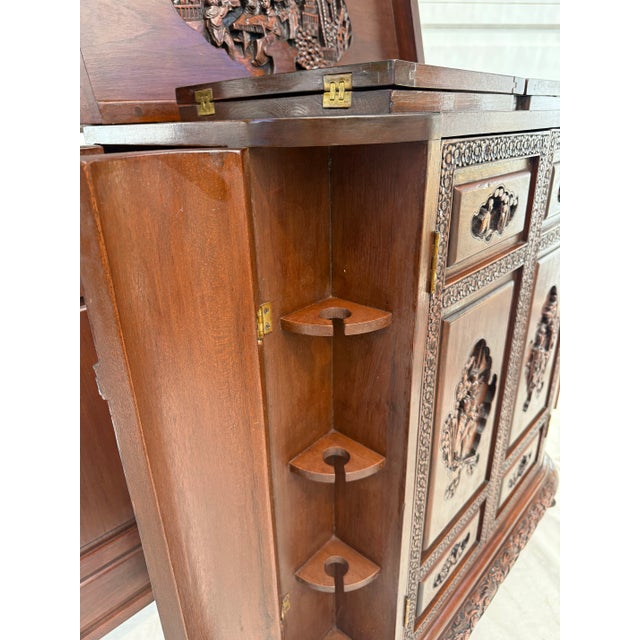 1950's George Zee Chinese Chippendale Dry Bar Expanding Cabinet For Sale - Image 10 of 18