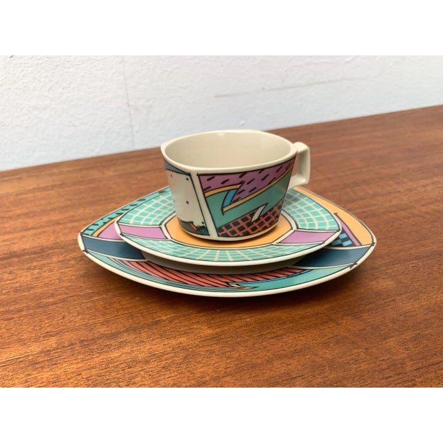 Postmodern Flash One Series Coffee Service Plates, Cups, Saucers by Dorothy Hafner for Rosenthal, 1980s, Set of 6 For Sale - Image 12 of 18