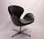 - Model 3320 Swan chair designed by Arne Jacobsen in 1958 - Manufactured by Fritz Hansen in the 1950s - Retains its...
